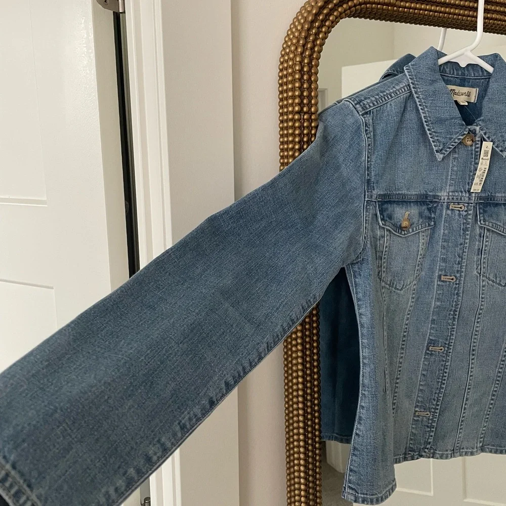 NWT Madewell Denim Button-down long-sleeve shirt - Picture 2 of 5
